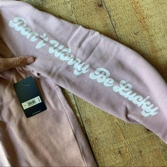 Lucky brand womens size small don’t worry be lucky pink crop top hoodie - Picture 8 of 10